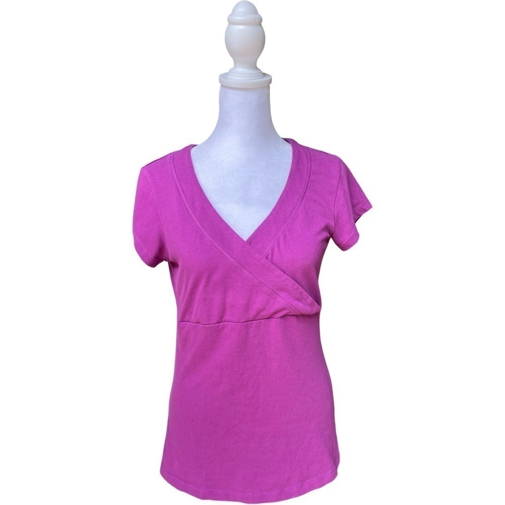 Columbia OMNI FREEZE ADVANCED COOLING V-Neck high waisted shirt, Size MED